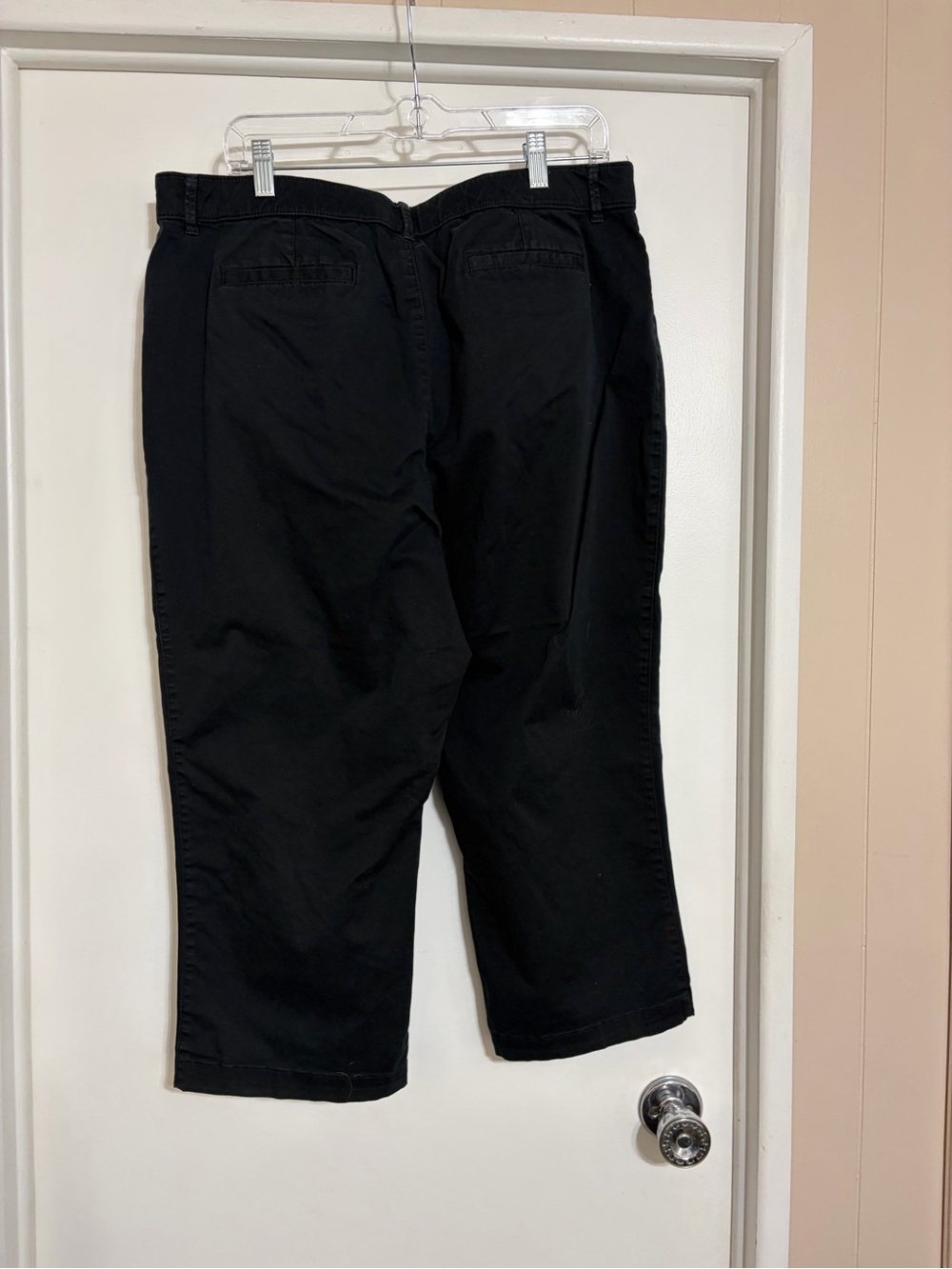 croft & barrow Black Capris